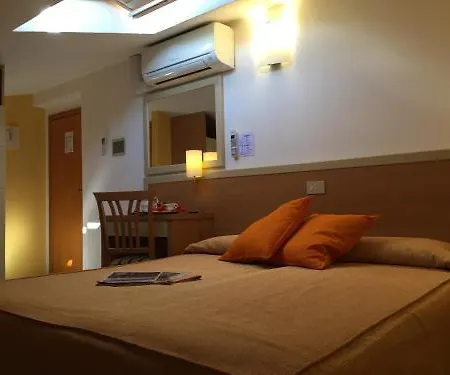 Tirrenia Hotell Viareggio