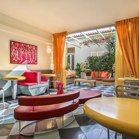 Hotell Tirrenia Viareggio