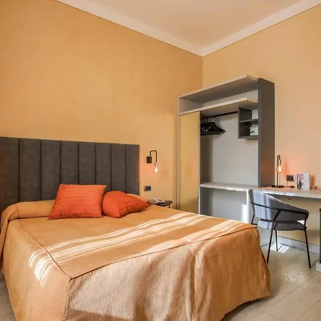 Hotell Tirrenia Viareggio