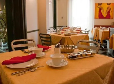 Tirrenia 3* Viareggio