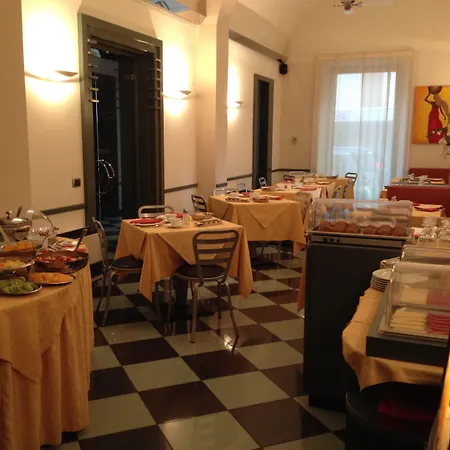 Hotel Tirrenia Viareggio