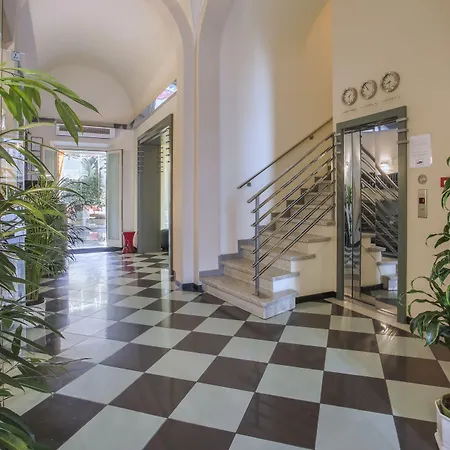 Tirrenia Hotel 3*