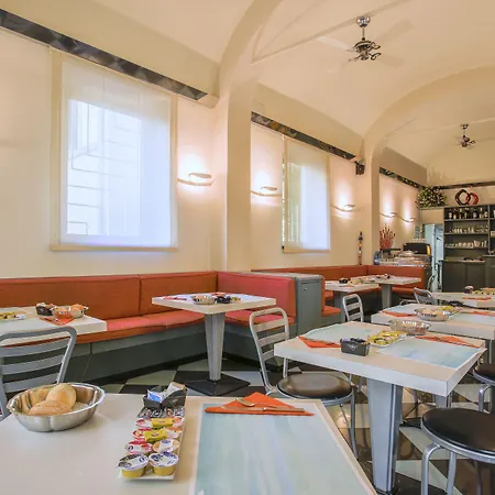 Tirrenia Hotel 3*