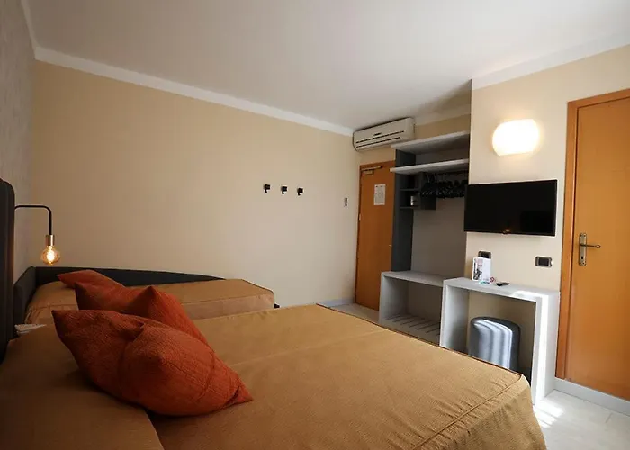 Tirrenia 3* Viareggio