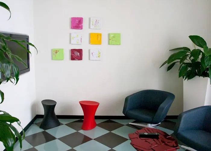 Tirrenia 3* В'яреджо