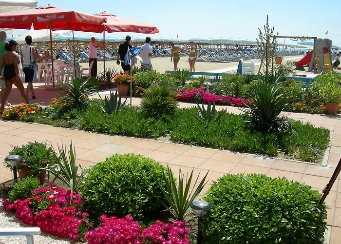 Tirrenia Готель 3*