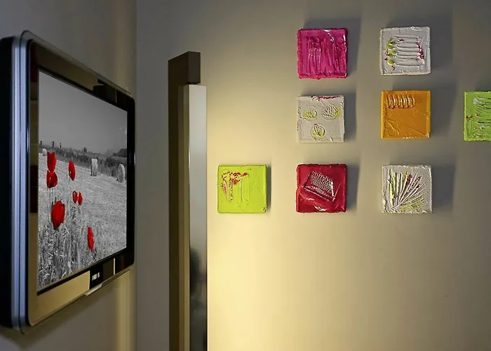 Tirrenia Готель