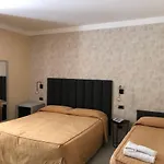فندق Tirrenia 3*