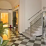 فندق Tirrenia 3*